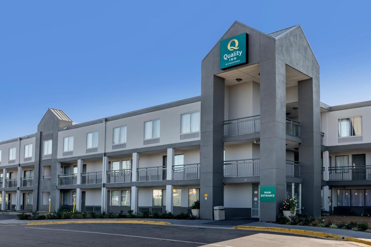 Quality Inn Fayetteville Near Fort Bragg Exterior foto